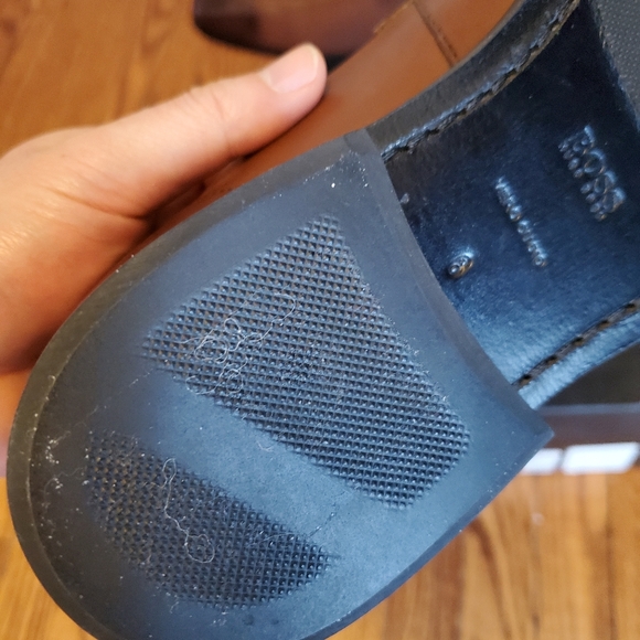 NEW Hugo Boss Kensington Loafer size 6 but fit like a size 9.  Brand New - Picture 6 of 9